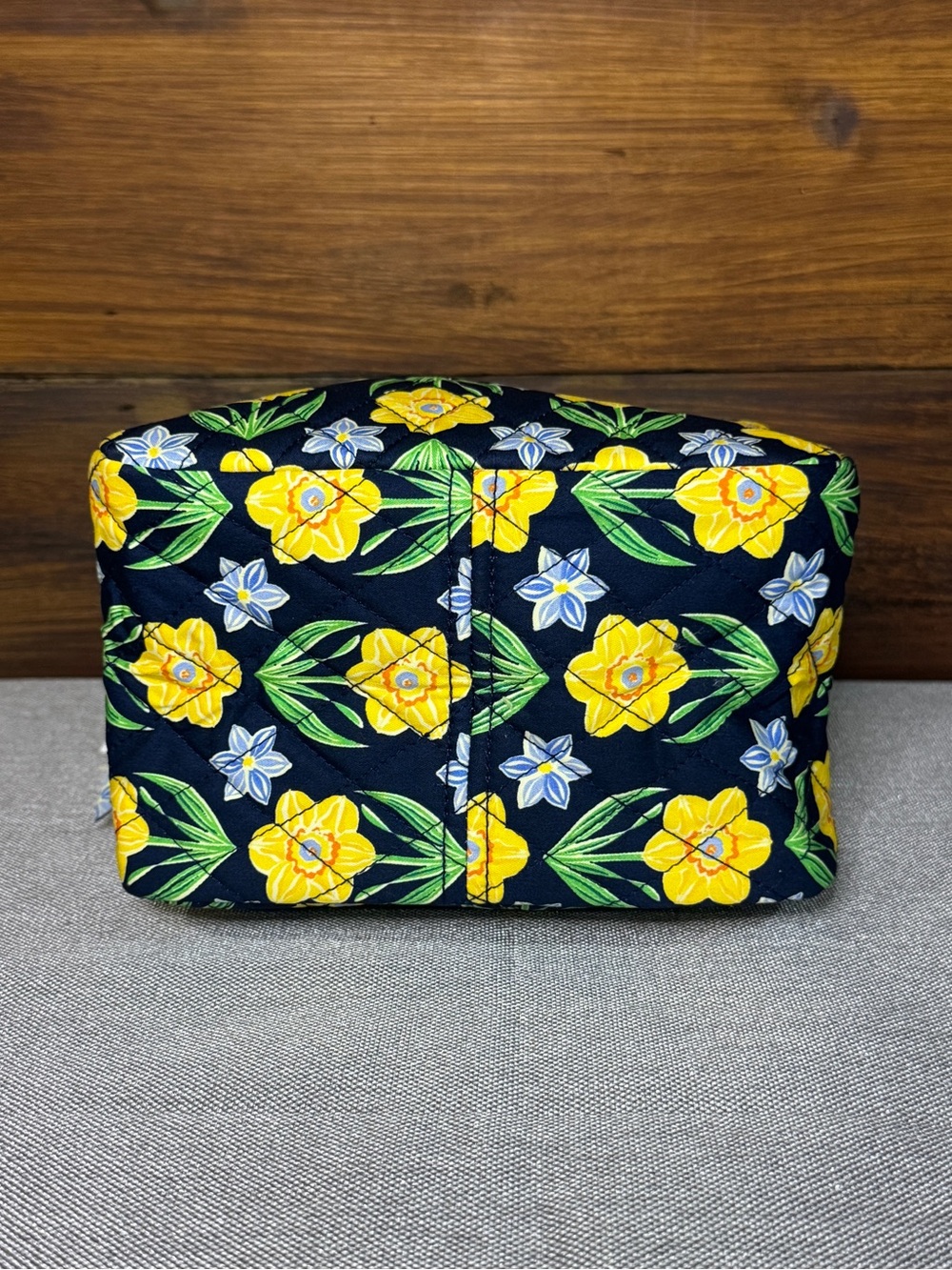 NWT Vera Bradley Daffodils Lunch Bag - Picture 5 of 6